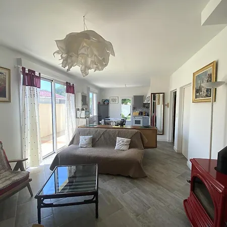 A 450m De La Plage, Jardin, Terrasse Et Parking, 6 Couchages - - Fr-1-539-51 *