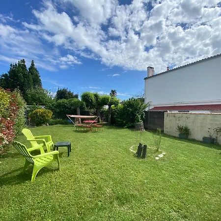 A 450m De La Plage, Jardin, Terrasse Et Parking, 6 Couchages - - Fr-1-539-51 * Vaux-sur-Mer