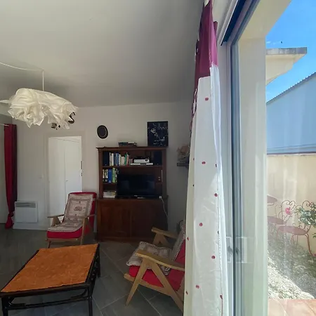 A 450m De La Plage, Jardin, Terrasse Et Parking, 6 Couchages - - Fr-1-539-51