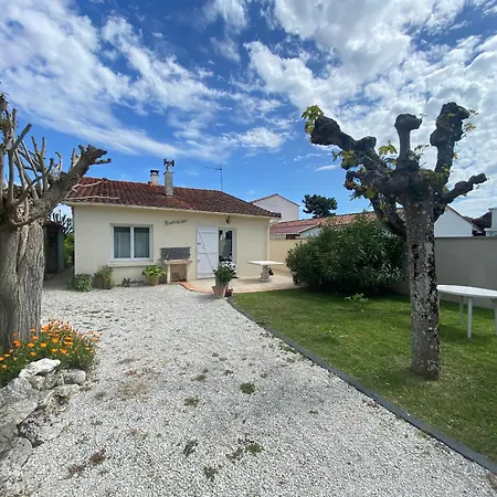 بيت للعطل A 450m De La Plage, Jardin, Terrasse Et Parking, 6 Couchages - - Fr-1-539-51